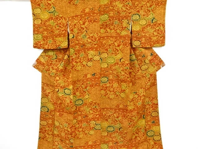 リサイクル　縮緬地　切りばめ風　花古典柄小紋着物